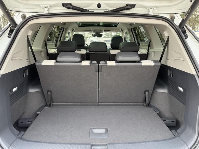 Volkswagen ID.6 Crozz 2024 car image #14