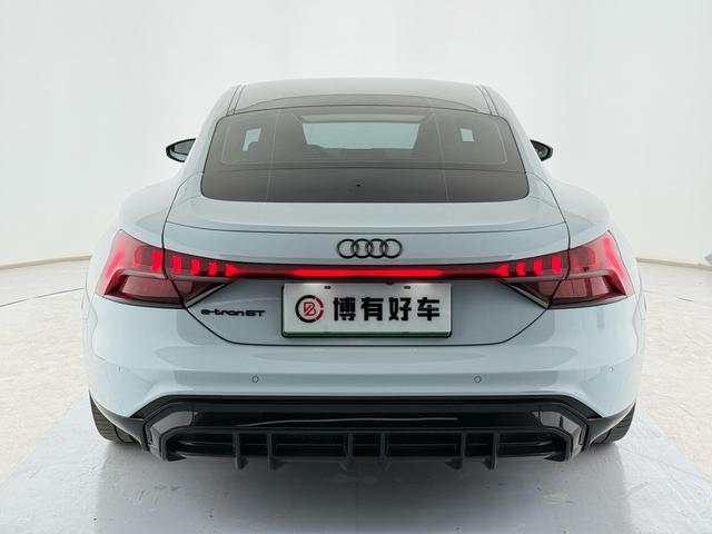 Audi e-tron GT 2024 #14 Audi e-tron GT 2024 صورة سيارة #14