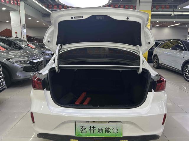 Changan Eado EV 2022 #14 Changan Eado EV 2022 car image #14
