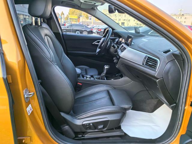 BMW 1 Series 2018 صورة سيارة #14