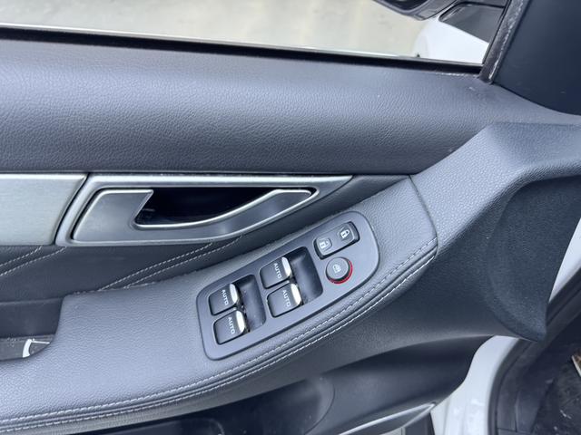 Denza DENZA 2017 car image #14