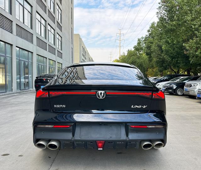 长安 长安UNI-V 2023 汽车图片 #14