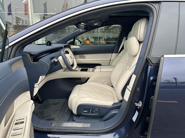 蔚来 蔚来ET9 2025 汽车图片 #14