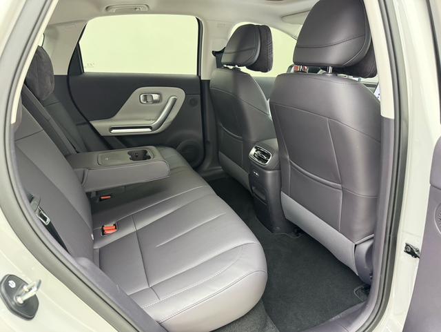 零跑汽车 零跑B01 2025 汽车图片 #14