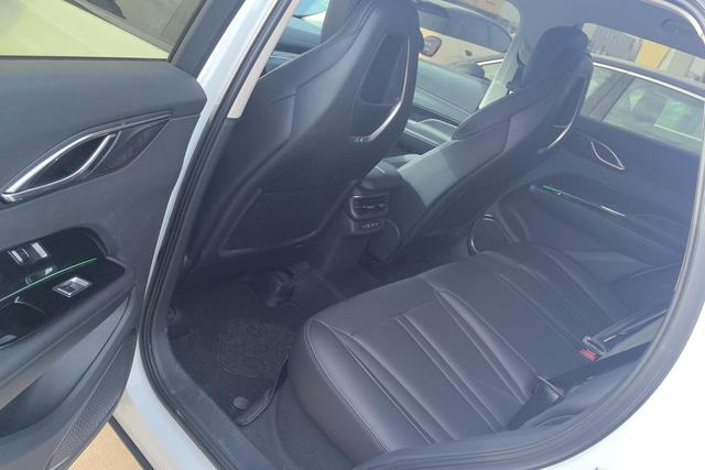 HongQi HS3 2024 car image #14