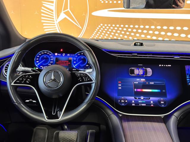 Mercedes-Benz EQS SUV 2023 #14 Mercedes-Benz EQS SUV 2023 صورة سيارة #14