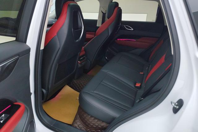 HongQi HS3 2024 #14 HongQi HS3 2024 car image #14