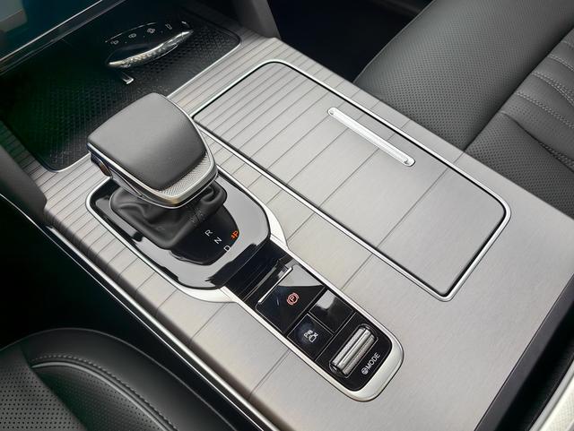 HongQi HS7 PHEV 2025 #14 HongQi HS7 PHEV 2025 car image #14