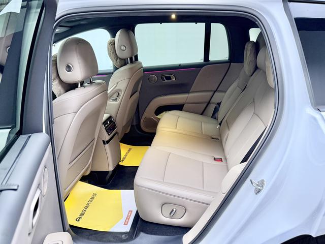 理想汽车 理想i6 2025 汽车图片 #14