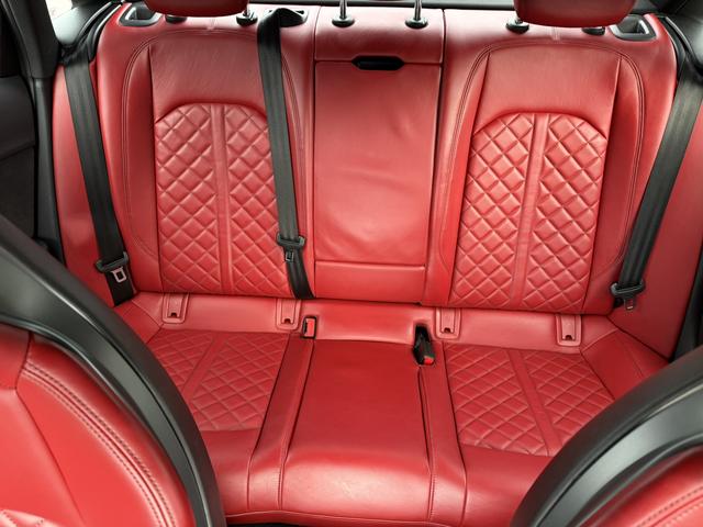 Audi S4 2019 car image #14