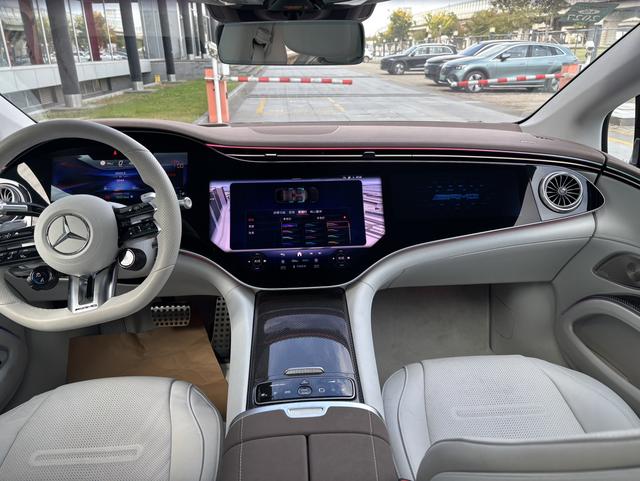 Mercedes-Benz EQS AMG 2025 imagen de coche #14