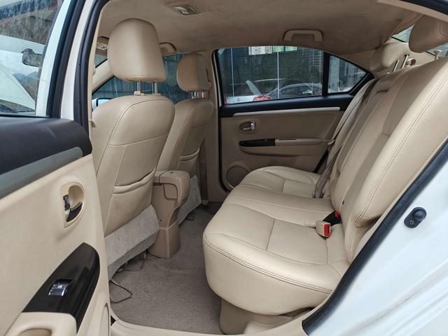 Great Wall V80 2013 car image #14