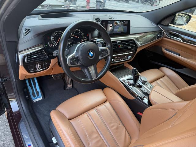 BMW 6 Series GT 2018 #14 BMW 6 Series GT 2018 car image #14