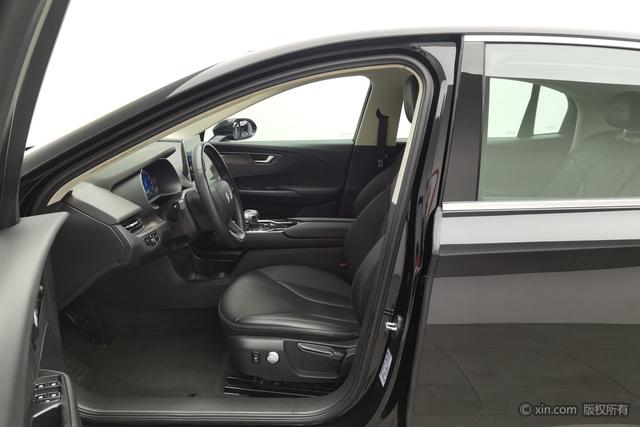 HongQi E-QM5 2023 immagine di auto #14