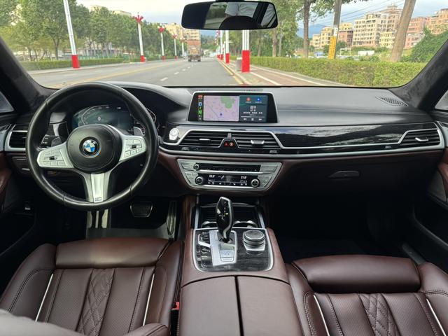 BMW 6 Series 2019 #14 BMW 6 Series 2019 car image #14