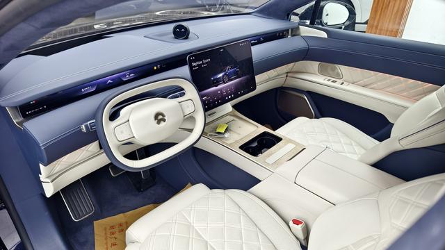 蔚来 蔚来ET9 2025 汽车图片 #14