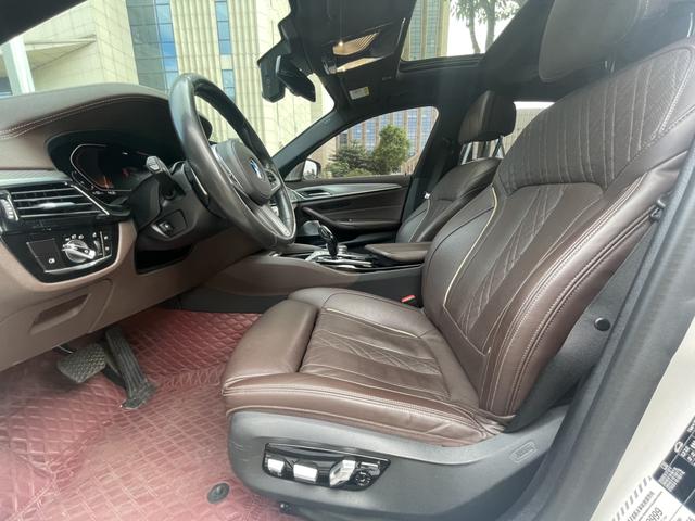 BMW M8 2020 car image #14