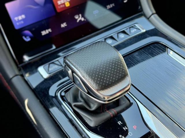 HongQi H6 2023 car image #14