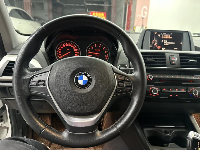 BMW 1 Series (Imported) 2015 #14 BMW 1 Series (Imported) 2015 car image #14