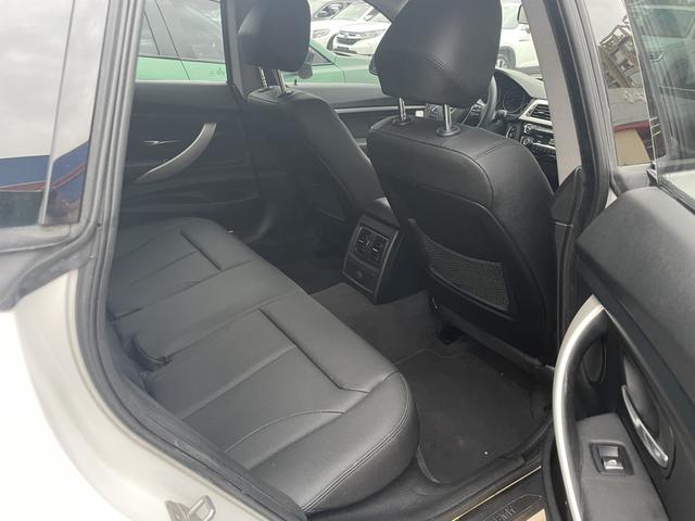 BMW i5 M60 2016 car image #14