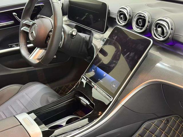 Mercedes-Benz R Class 2023 car image #14