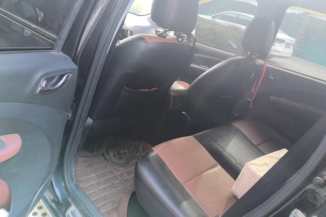 Forthing JOYEAR X5 2015 #14 Forthing JOYEAR X5 2015 car image #14