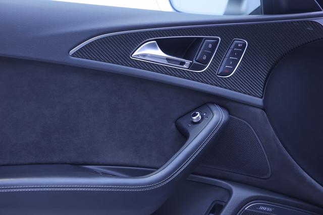 Audi RS 6 2016 صورة سيارة #14