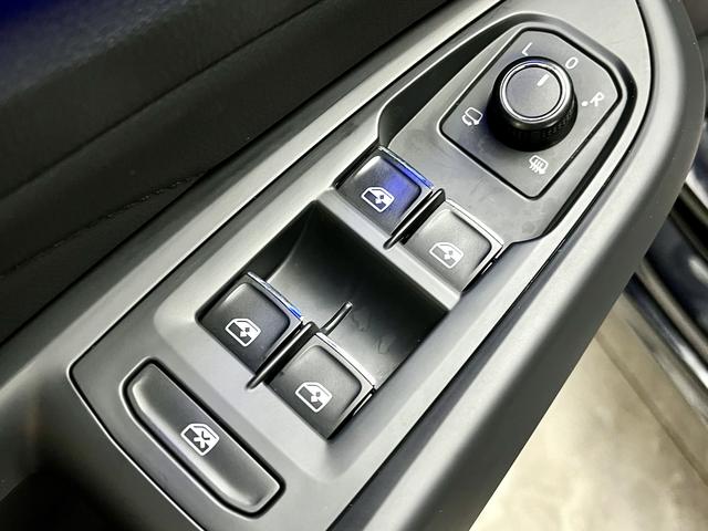 Volkswagen Passat 2020 car image #14