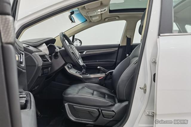 GEELY Emgrand GS 2018 car image #14