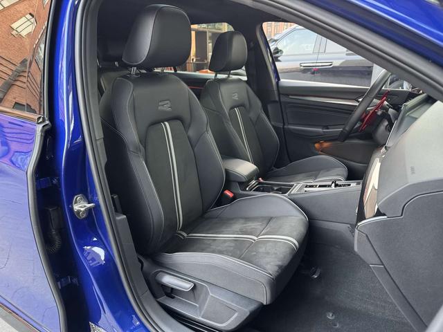 Volkswagen Golf 2021 car image #14