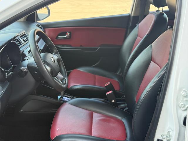 Kia K2 2014 car image #14