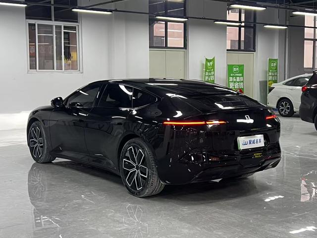 Avatr 2025 car image #14