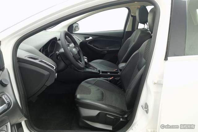 Ford Focus 2015 car image #14