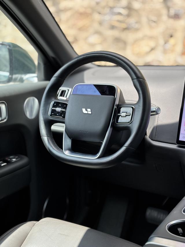 Li L8 2022 изображение автомобиля #14