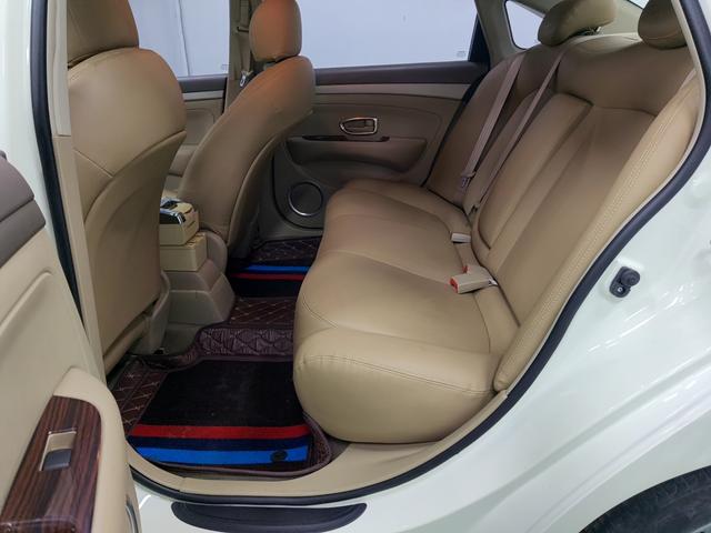Nissan Sylphy 2018 #14 Nissan Sylphy 2018 car image #14