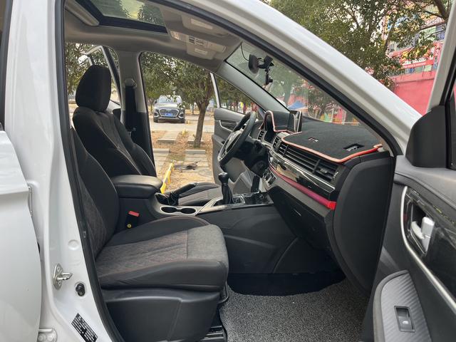 Forthing T5 2019 immagine di auto #14