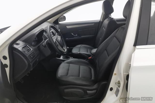 Forthing JOYEAR S50 2015 car image #14