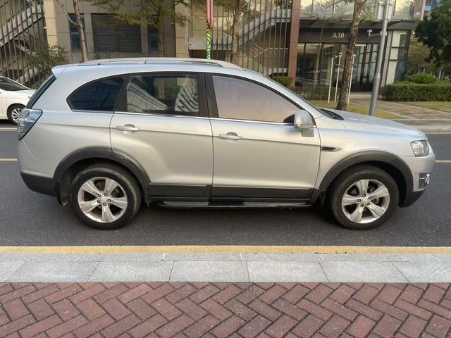 Chevrolet Captiva (Imported) 2011 car image #14