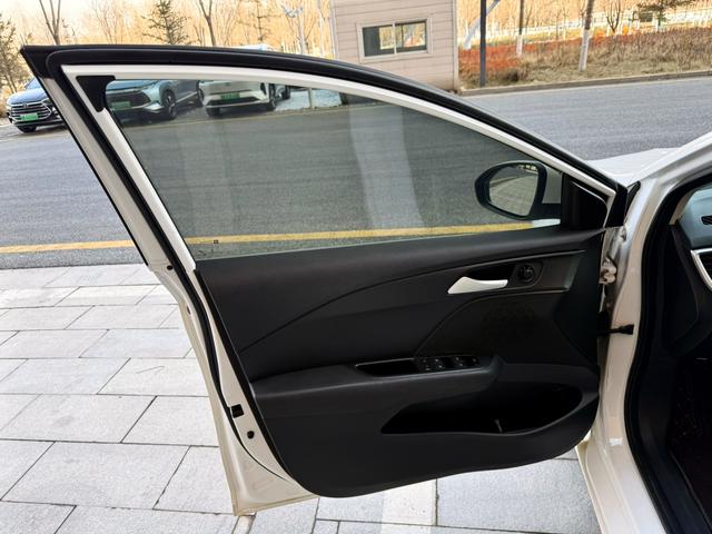 Chevrolet Cavalier 2018 immagine di auto #14