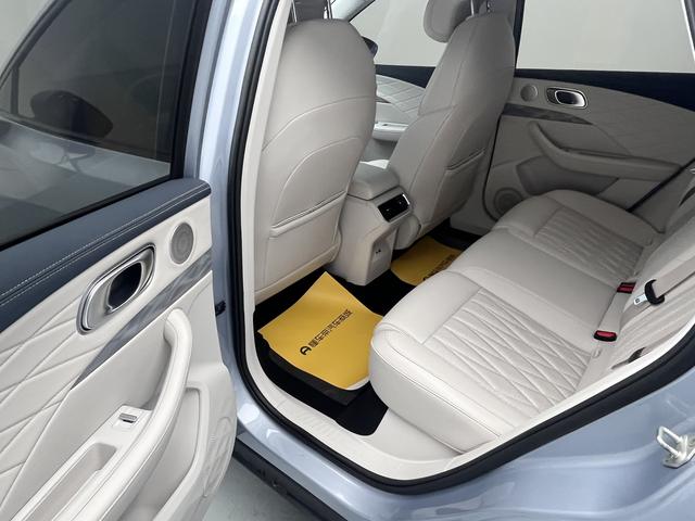 Neta L 2025 imagen de coche #14