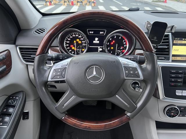 Mercedes-Benz M Class 2012 #14 Mercedes-Benz M Class 2012 car image #14