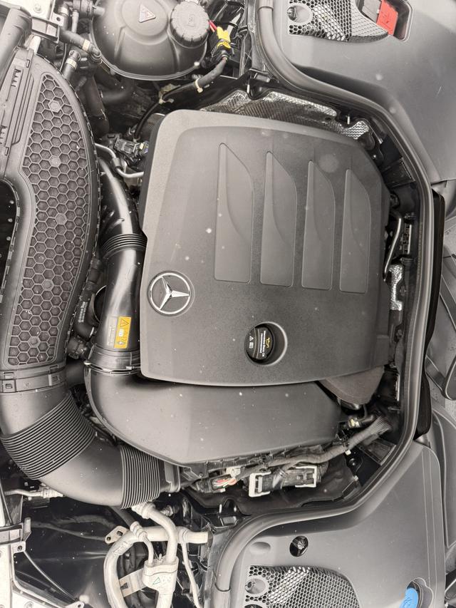 Mercedes-Benz 2022 car image #14
