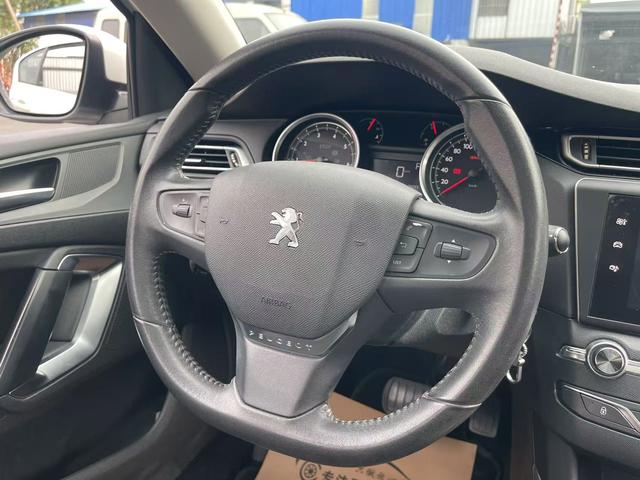 Peugeot 408 2016 car image #14