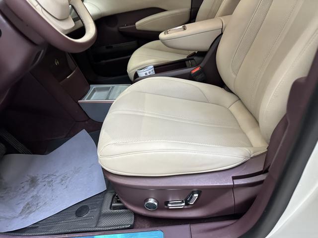 极氪 极氪X 2023 汽车图片 #14