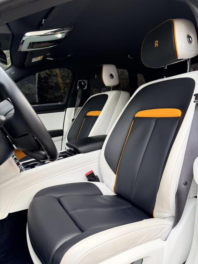 劳斯莱斯 古思特 2021 汽车图片 #14