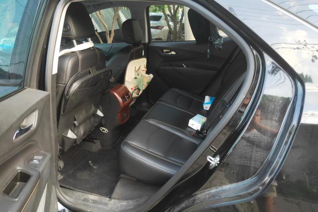 Chevrolet Equinox 2018 car image #14