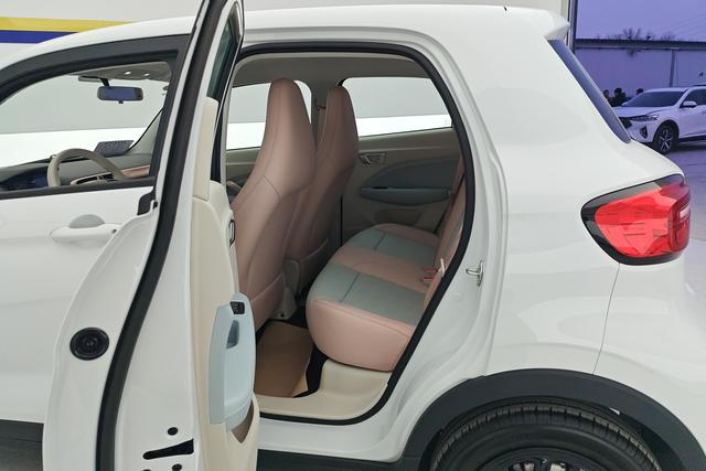 零跑汽车 零跑T03 2026 汽车图片 #14