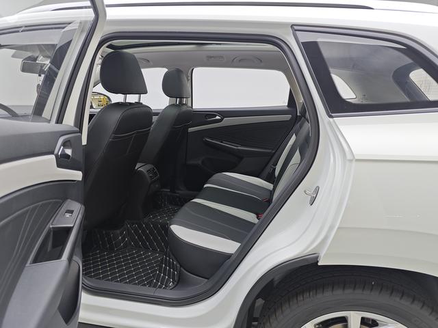 Jetta VS7 2026 car image #14