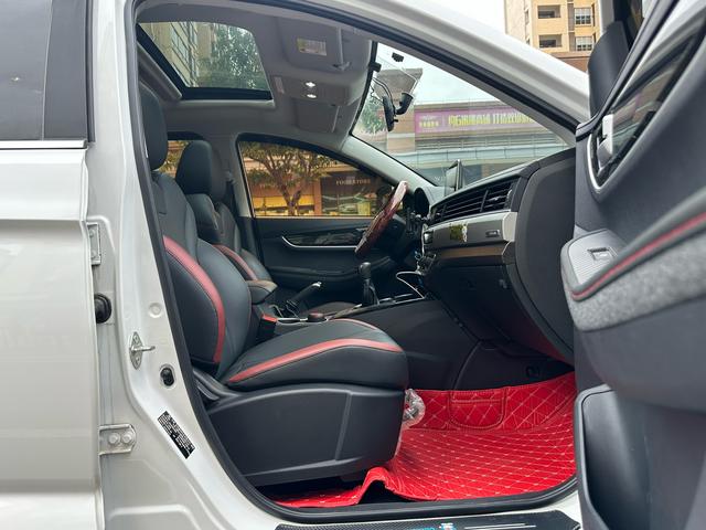 Forthing T5 2021 car image #14