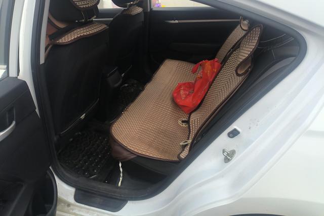 Hyundai Elantra AD 2016 immagine di auto #14